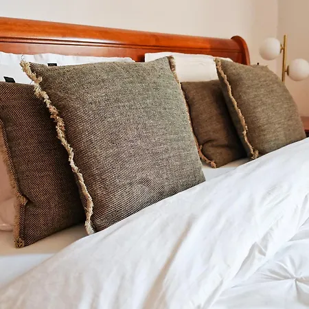 Feels Like Metro Zacisze Varsavia