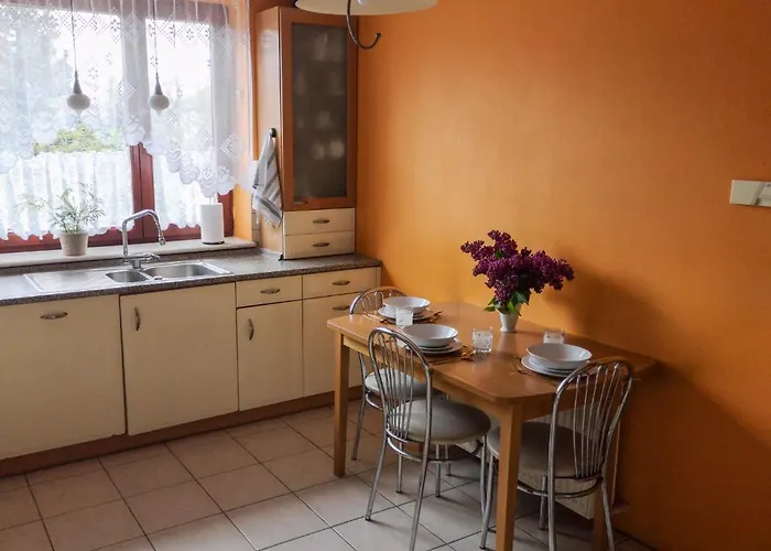 Quarto em Acomodações Particulares Feels Like Metro Zacisze Varsóvia