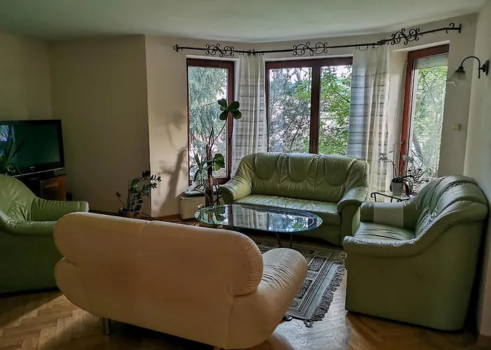 Feels Like Metro Zacisze 홈스테이 바르샤바