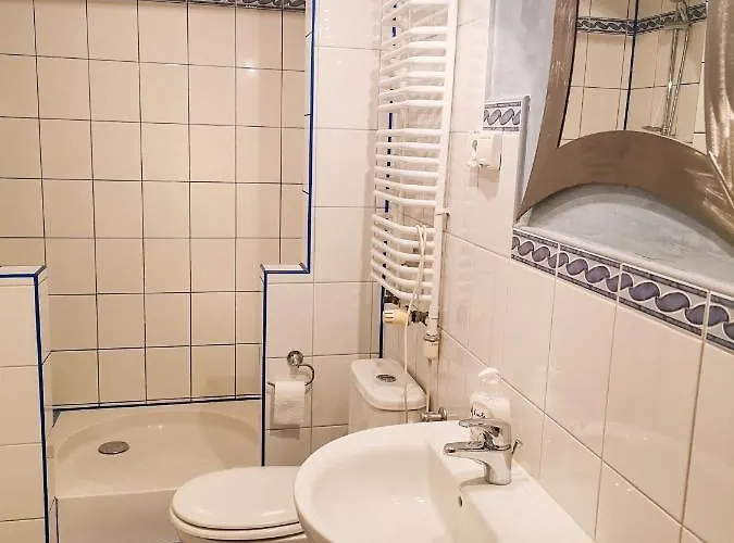 Quarto em Acomodações Particulares Feels Like Metro Zacisze Varsóvia