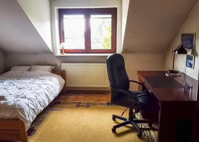 Quarto em Acomodações Particulares Feels Like Metro Zacisze *