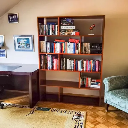 Feels Like Metro Zacisze Warszawa